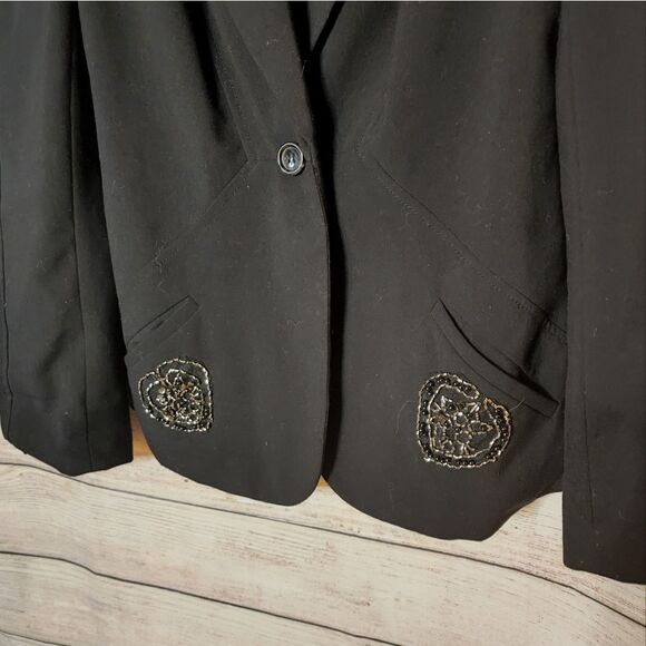 Allen B. by Allen Schwartz Black Embellished Blazer Size Medium - Picture 4 of 11